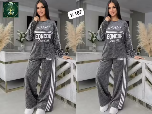 Стильные женские костюмы