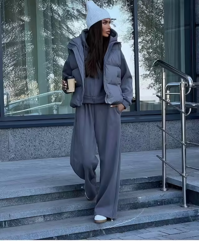 Женские костюмы