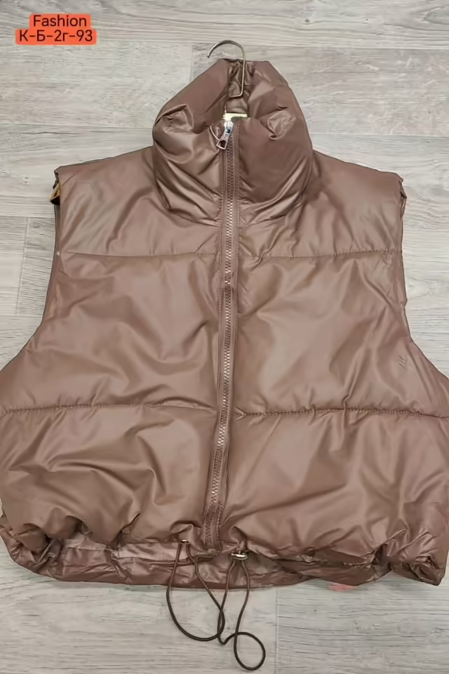 Женские жилетки