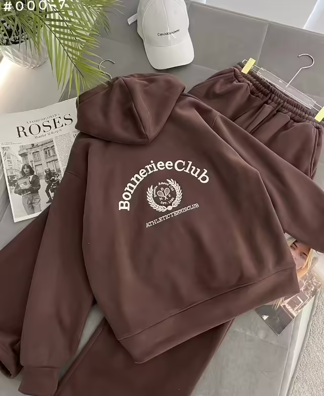 Женские костюмы