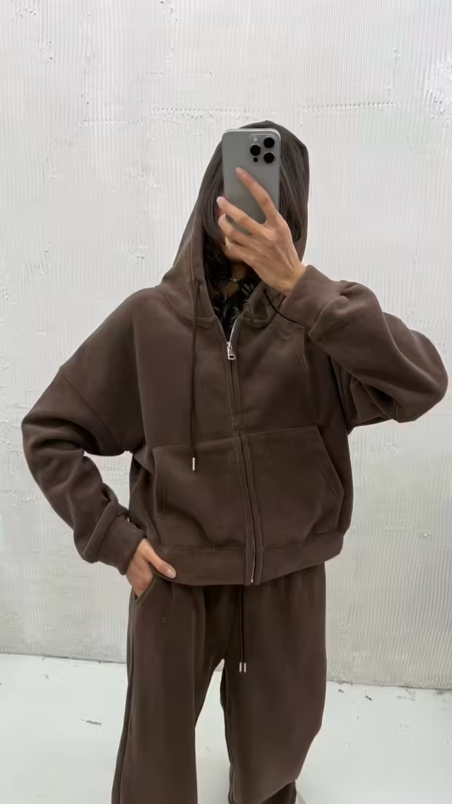 Женские костюмы