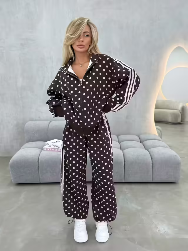 Женские костюмы