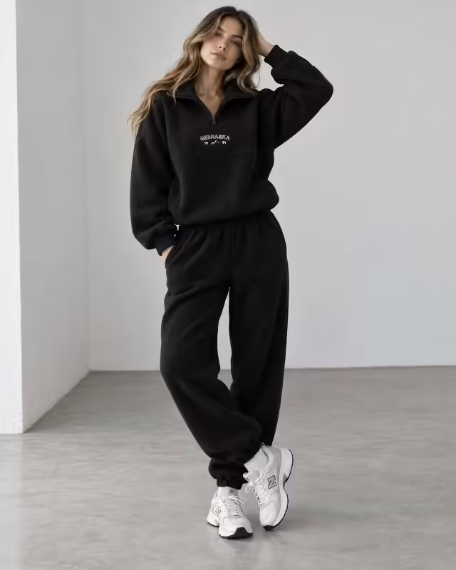 Спортивные мягкие стильные женские костюмы. фото 2