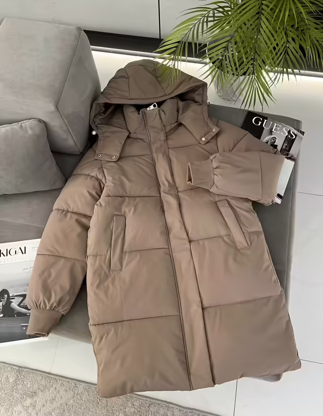 Женские куртки с капюшоном