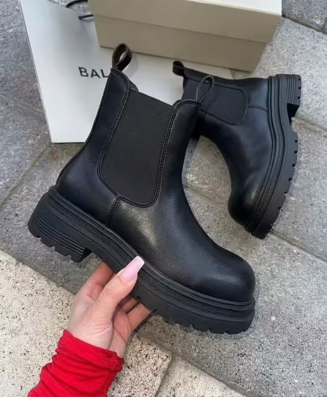 Зимние женские ботинки челси