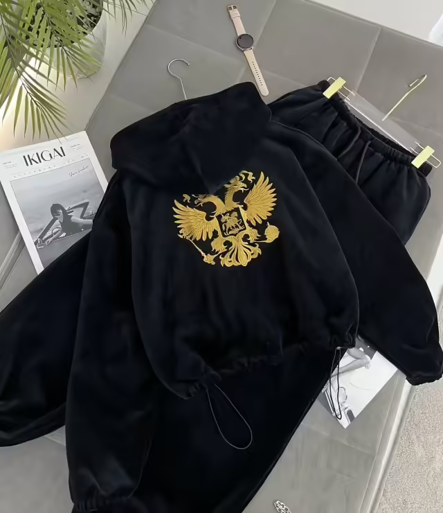 Женские костюмы