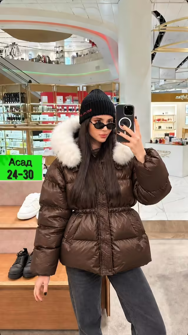 Зимние стильные женские куртки