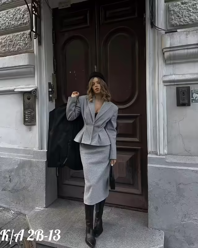 Крутые женские костюмы