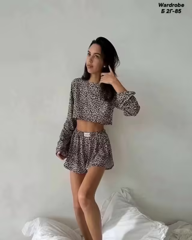Пижамные модные женские костюмы двойки с принтом. фото 3