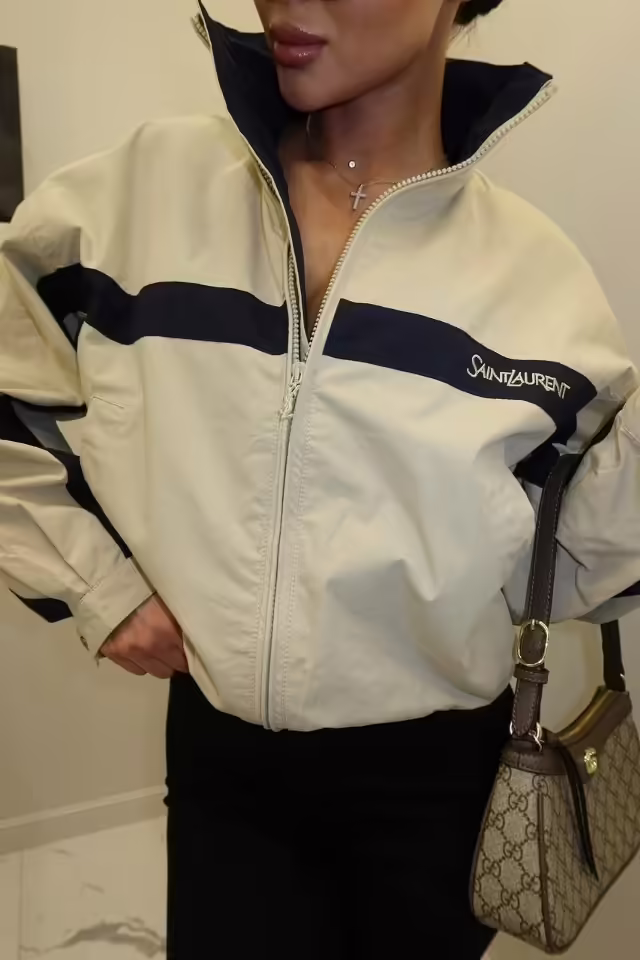 Женские костюмы