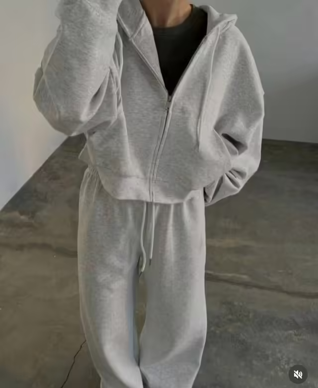 Женские костюмы