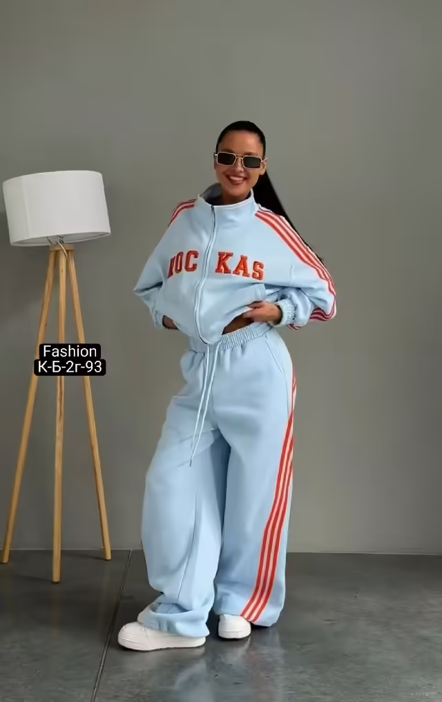 Женские костюмы. фото 3