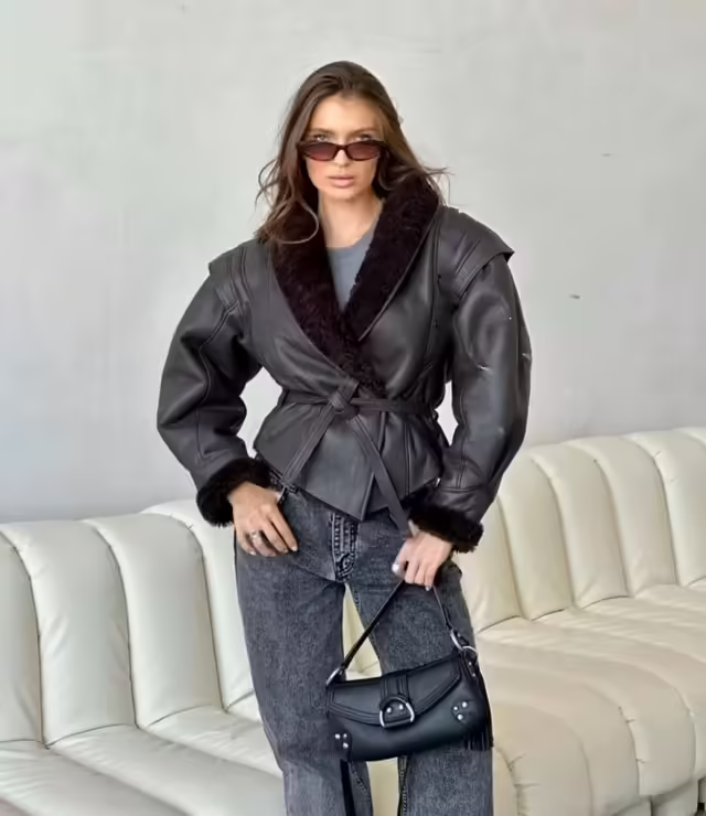Женские дублёнки с мехом. фото 2