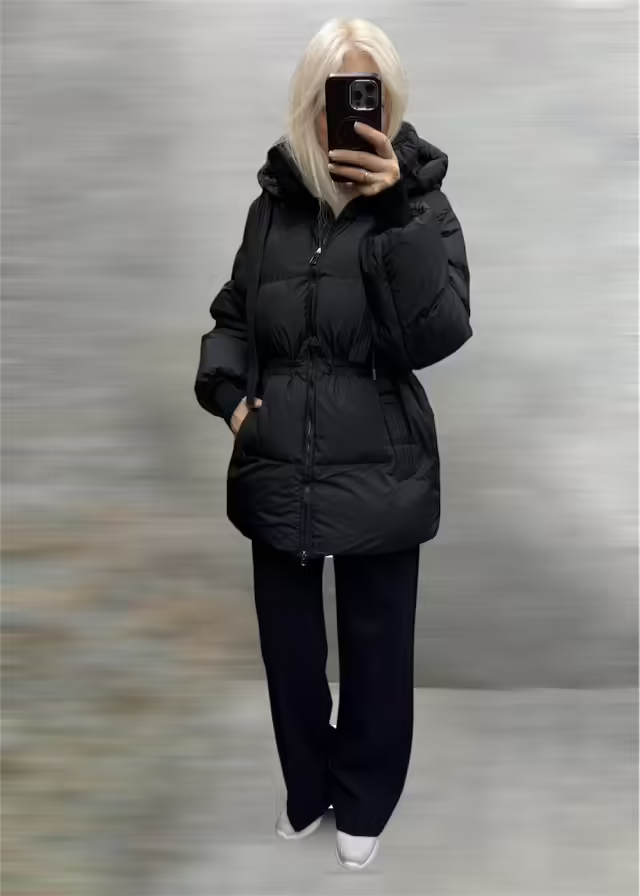 Стильные женские куртки с капюшоном