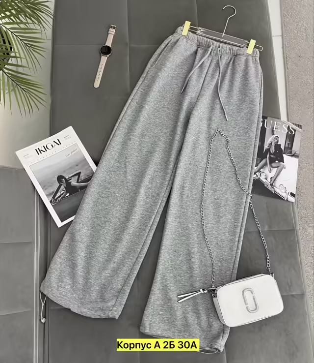 Спортивные женские штаны. фото 2
