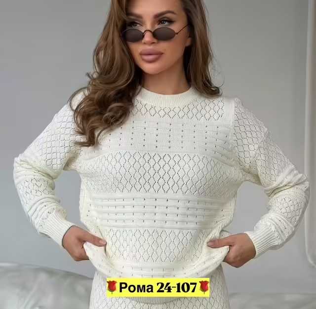 Вязаные женские свитера
