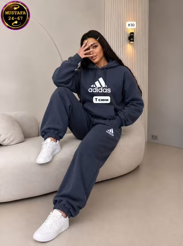 Спортивные стильные женские костюмы adid@s
