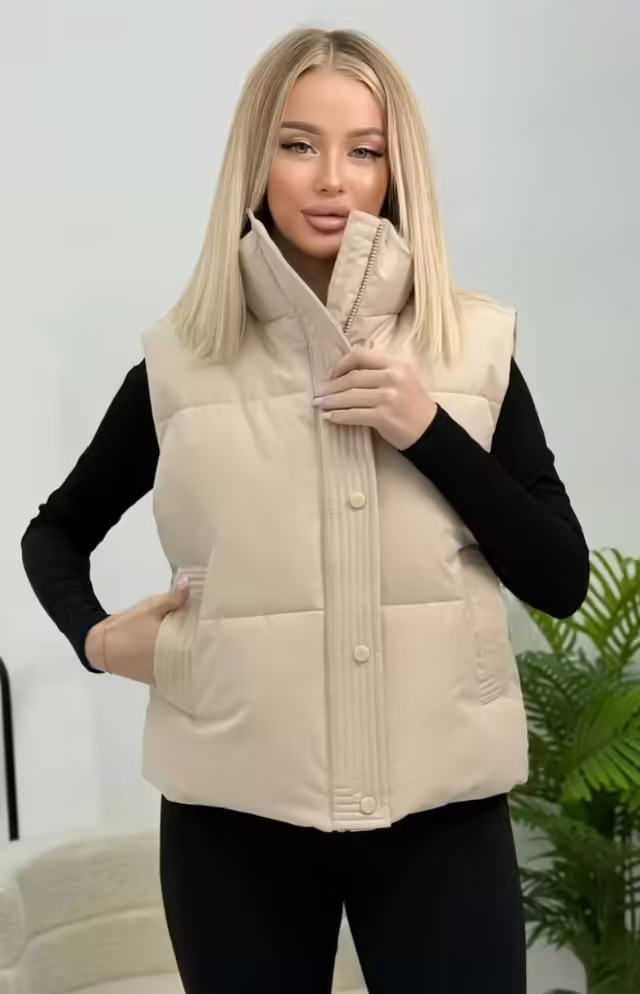 Женские жилетки