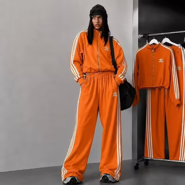 Хлопковые женские костюмы