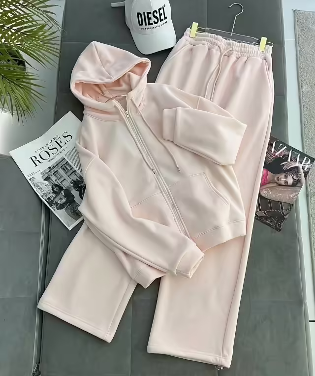 Однотонные женские костюмы на флисе