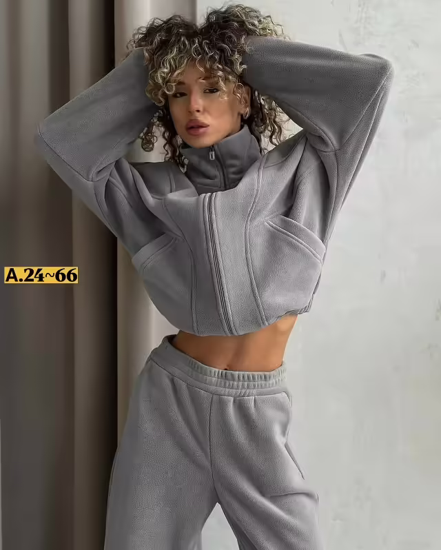 Женские костюмы. фото 2