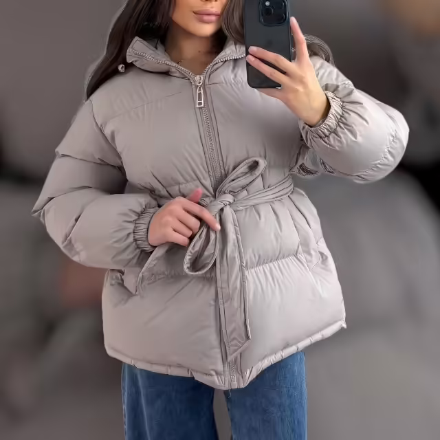Удобные женские куртки