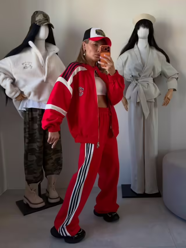 Спортивные тёплые женские костюмы
