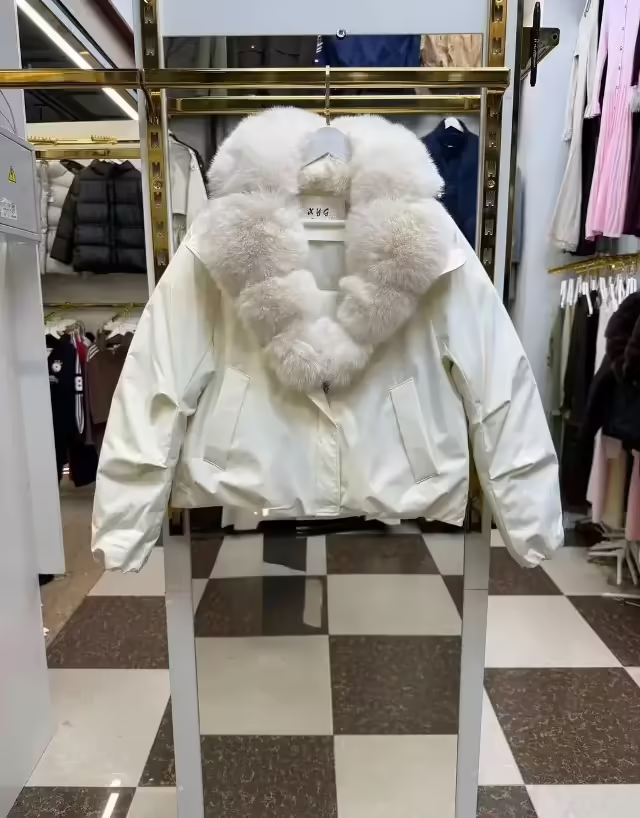 Стильные женские куртки