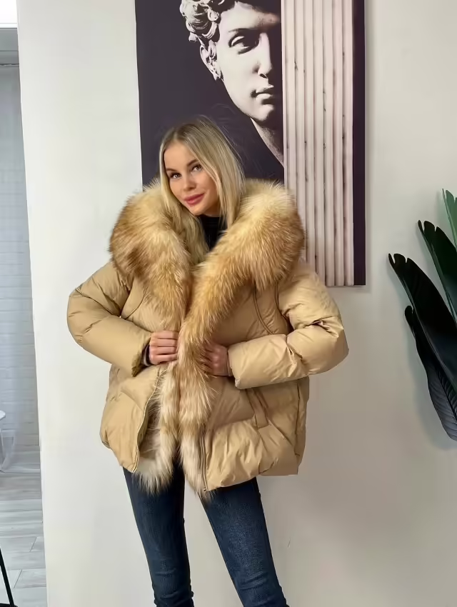 Женские пуховики с натуральным мехом