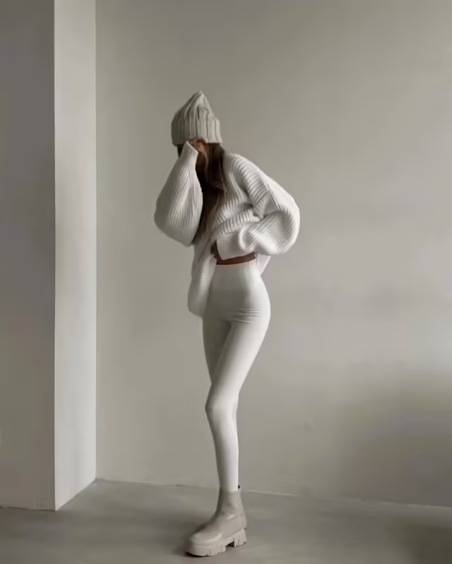 Вязаные женские костюмы. фото 2