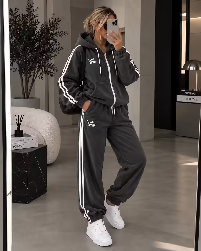 Уютные спортивные женские костюмы pum@