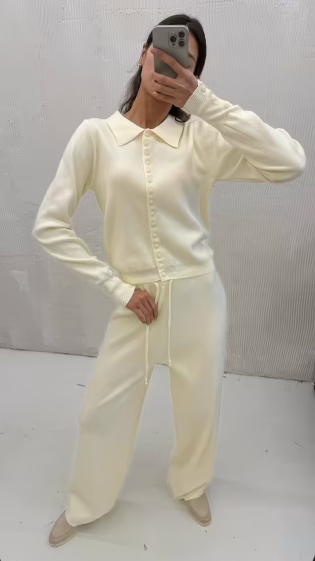 Женские костюмы
