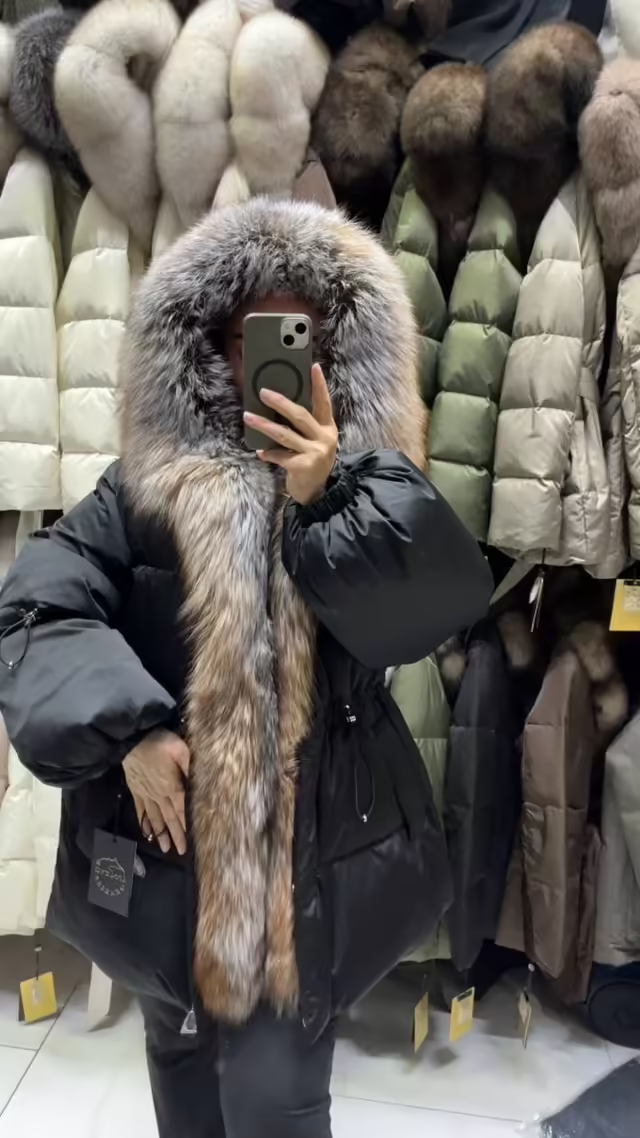 Женские пуховики с мехом