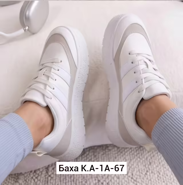 Женские кроссовки. фото 2