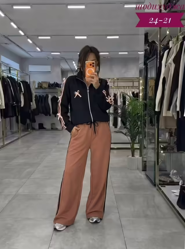 Женские костюмы