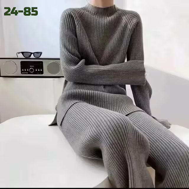 Стильные женские костюмы