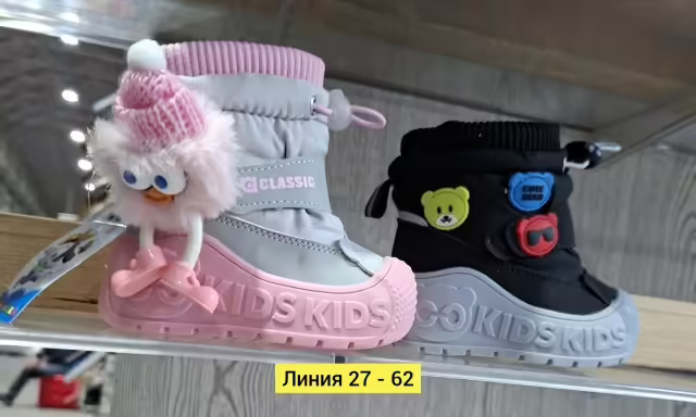 Натуральные детские угги с мехом. фото 2