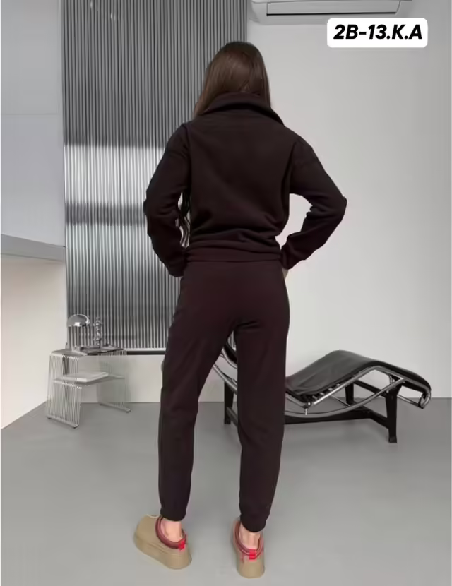 Женские костюмы