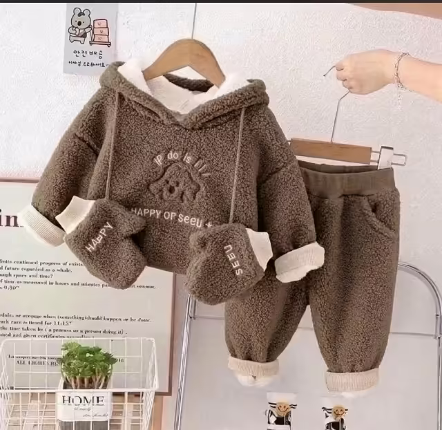 Детские костюмы