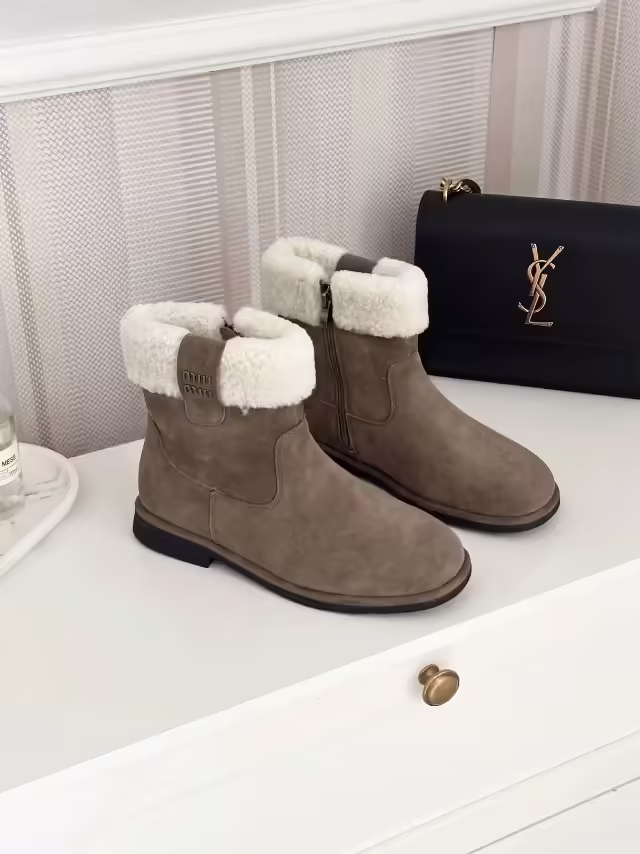 Женские угги