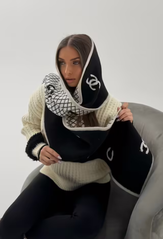 Двусторонние женские шарфы