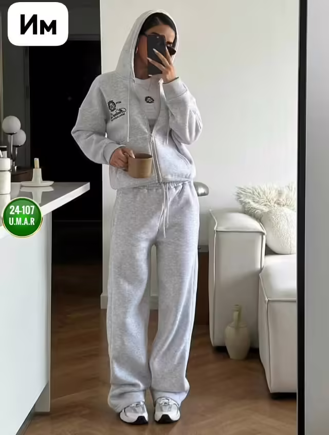 Элегантные женские костюмы