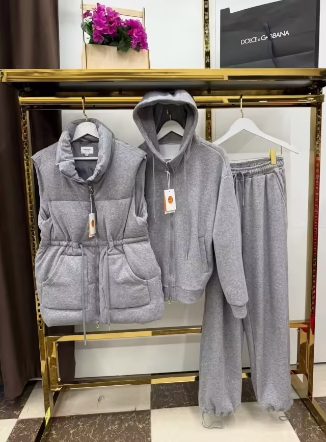 Женские костюмы
