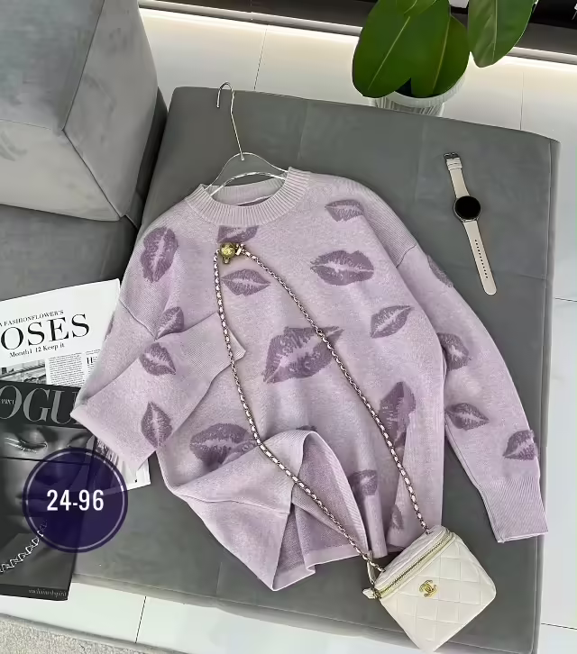 Вязаные модные стильные женские свитера. фото 3