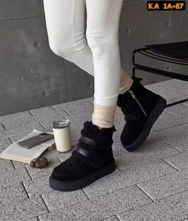 Замшевые женские ботинки