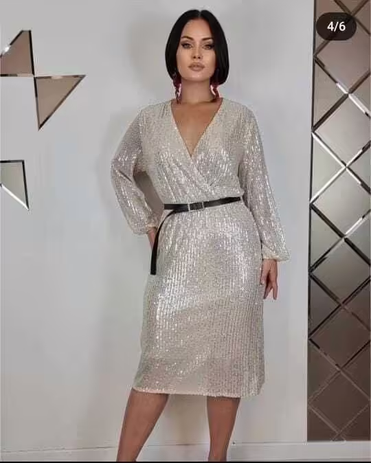 Новогодние женские платья