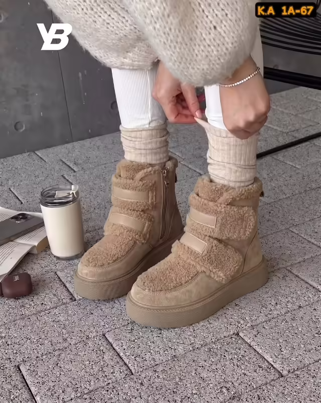 Замшевые женские ботинки