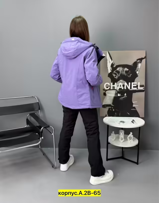 Горнолыжные зимние женские костюмы. фото 3