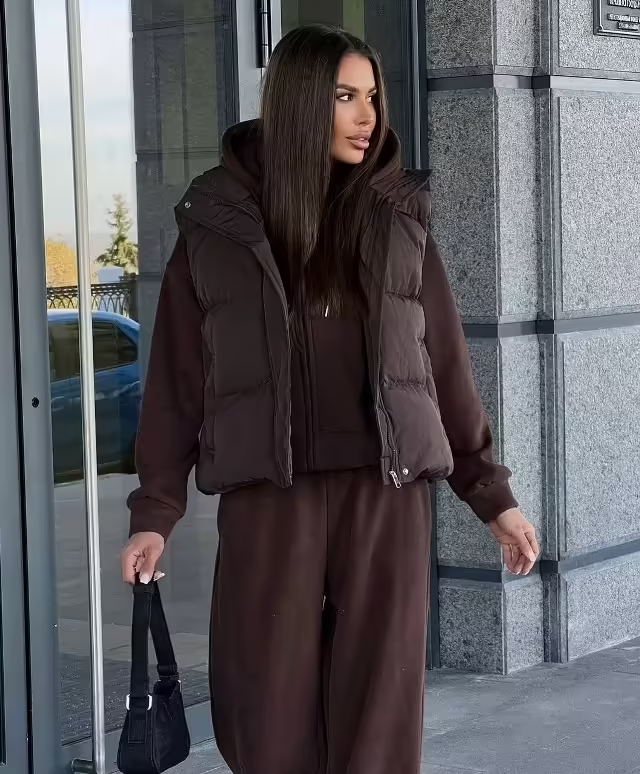 Женские костюмы тройки