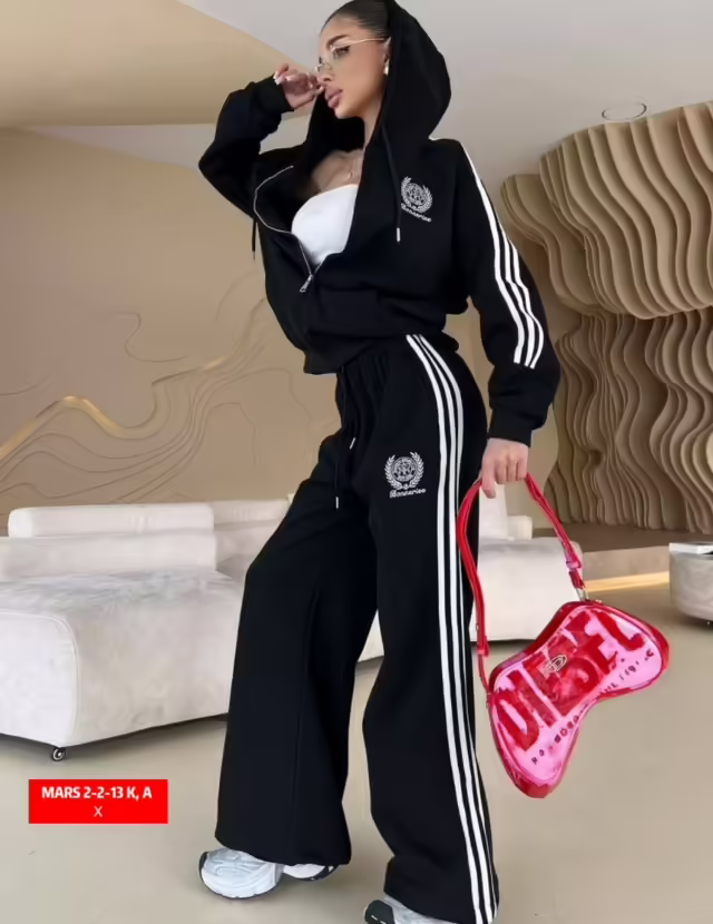 Женские костюмы